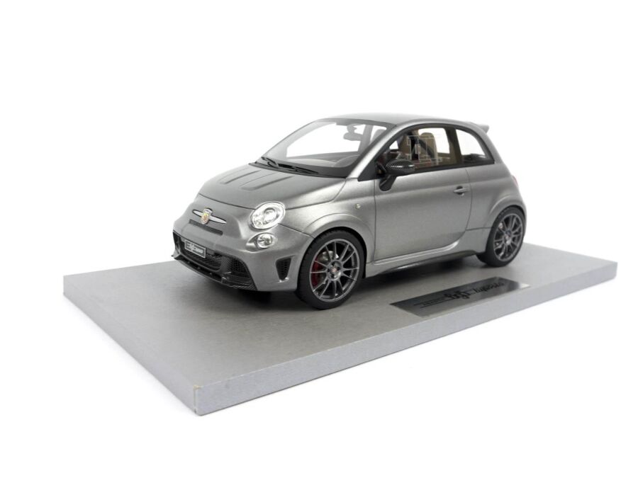 Abarth 695 BiPosto Modellauto 1:18 limitiert
