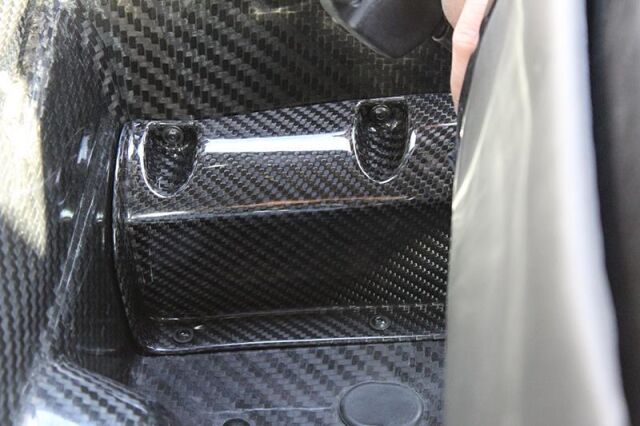 Alfa Romeo 4C Gurtabdeckung Cover Carbon