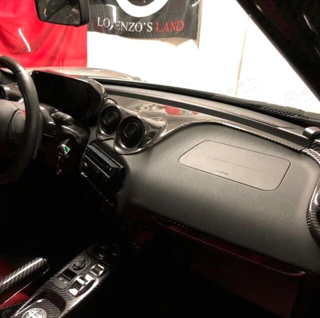 Alfa Romeo 4C Lüftungsdüsen Kunststoff Armaturenbrett Cover Carbon matt Carbon