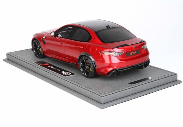 Alfa Romeo Giulia GTA Modellauto 1:18 limitiert mit...