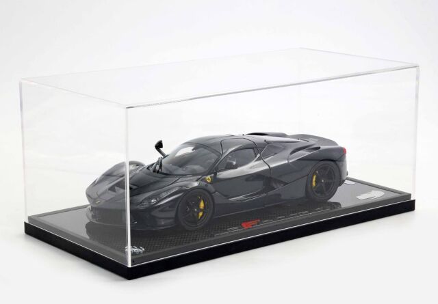 Ferrari LaFerrari Die Cast Full carbon mit carbon Sockel Modellauto 1:18 limitiert