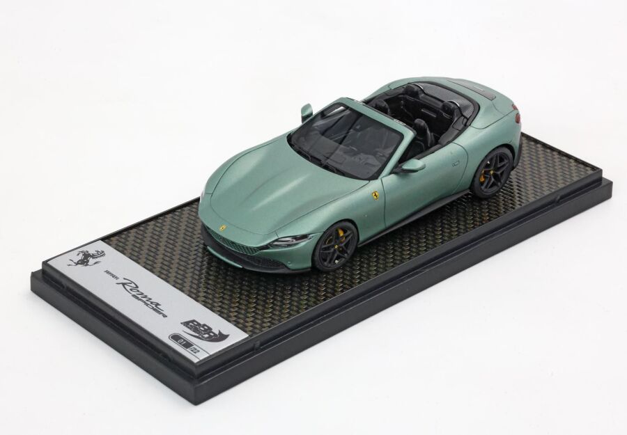 Ferrari Roma Spider Verde medio matt rot Bremssättel Modellauto 1:43 limitiert